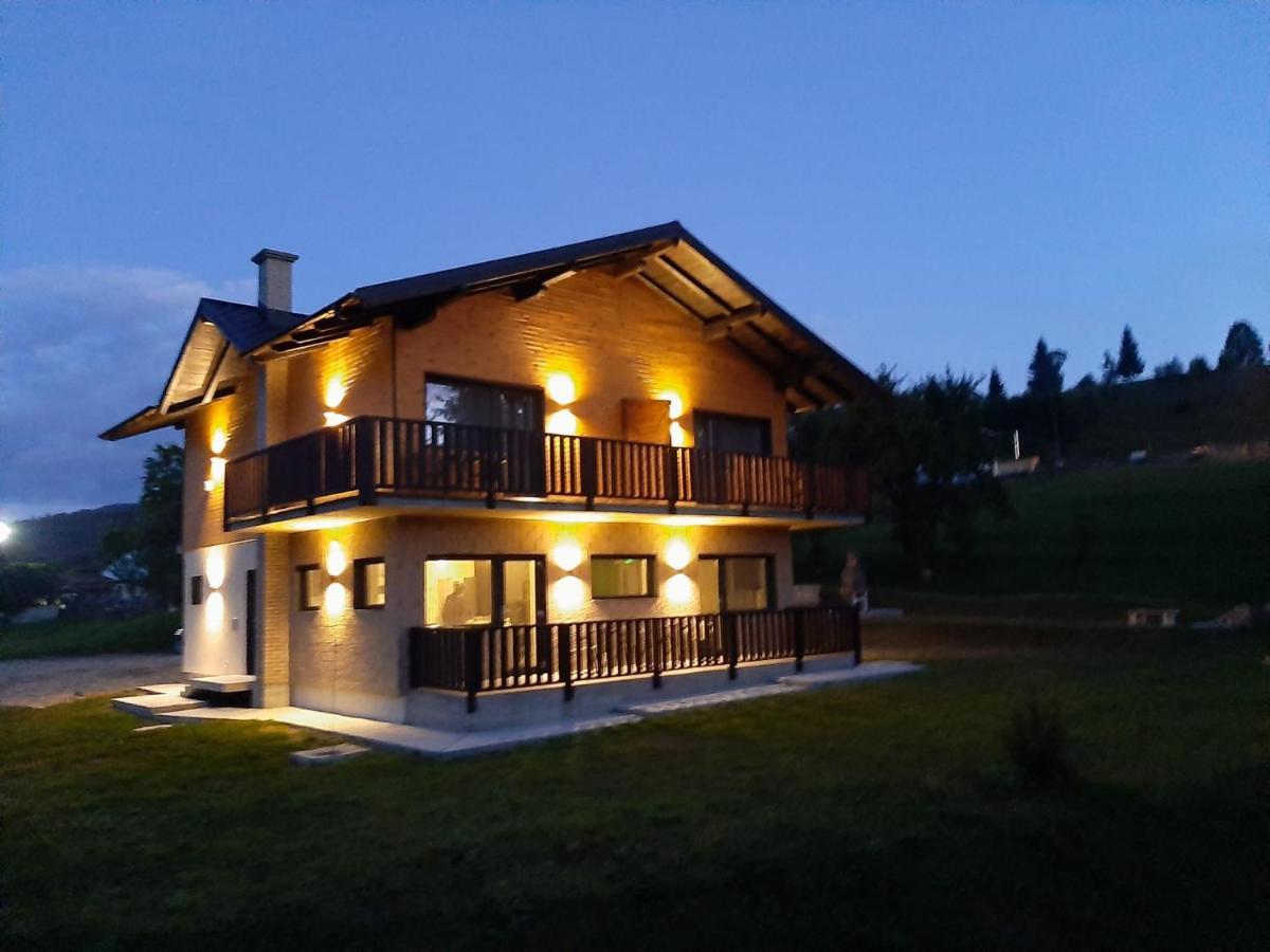 Noor Villa Vatra Dornei Buitenkant foto